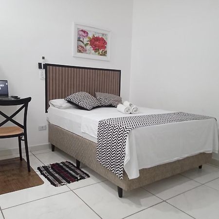 Loft4 Completo Ar Canais Assinat Garagem Internet Prox Aparecida E Industrias Apartman Pindamonhangaba Kültér fotó