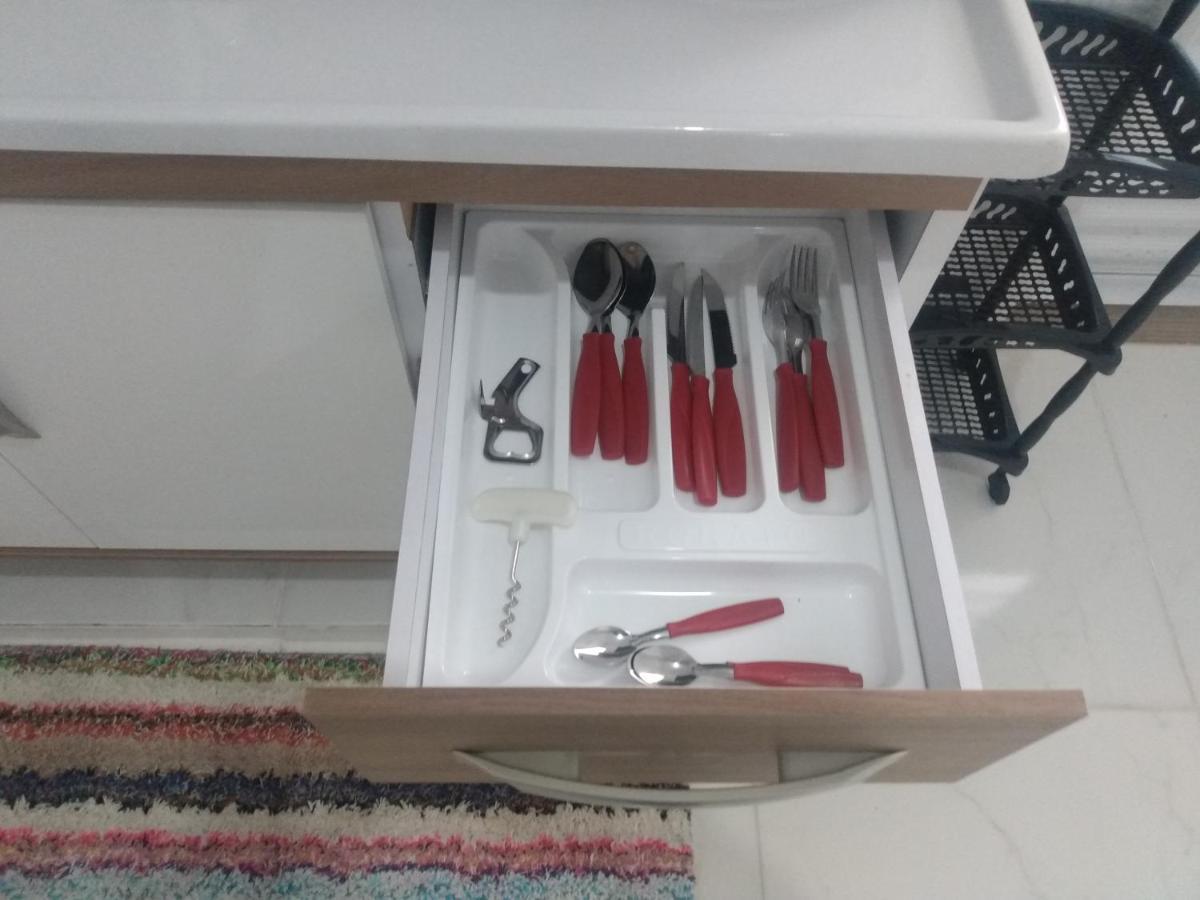Loft4 Completo Ar Canais Assinat Garagem Internet Prox Aparecida E Industrias Apartman Pindamonhangaba Kültér fotó